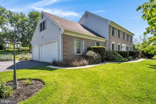 114 Foxfire Ln, Lewisberry, PA 17339 - Photo 2