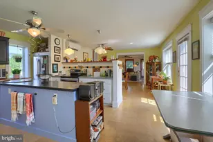 114 W Gettysburg St, Dillsburg, PA 17019 - Photo 12