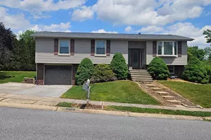 208 Willow Dr, Dover, PA 17315 - Photo 1