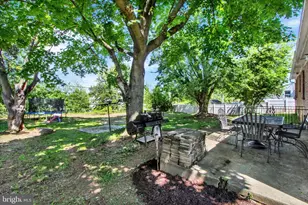 2250 S Queen St, York, PA 17402 - Photo 18