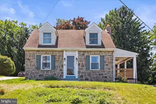 338 Woodland View Dr, York, PA 17406 - Photo 2