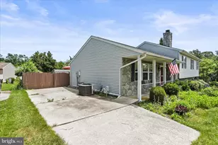 17 Ecker Ave, Stewartstown, PA 17363 - Photo 6