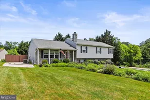17 Ecker Ave, Stewartstown, PA 17363 - Photo 2
