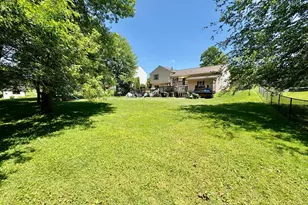 485 Crossing Way, Manchester, PA 17345 - Photo 4