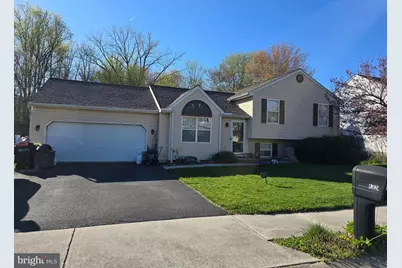 485 Crossing Way, Manchester, PA 17345 - Photo 1