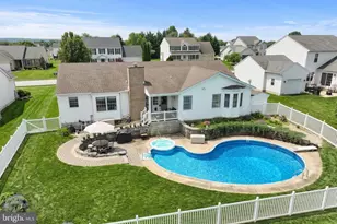 1837 Dorchester Dr, York, PA 17408 - Photo 10