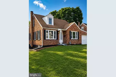 102 N Oxford Street, East York, PA 17402 - Photo 2
