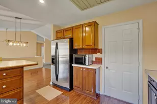 329 Shasta Dr, York, PA 17402 - Photo 12
