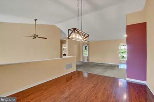 329 Shasta Dr, York, PA 17402 - Photo 8