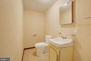 545 Skyview Dr, York, PA 17406 - Photo 18