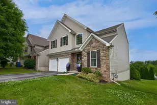 745 Thomas Armor Dr, Windsor, PA 17366 - Photo 2