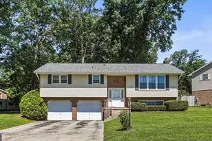 26 Laurel Dr, Hanover, PA 17331 - Photo 2