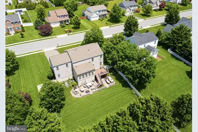 383 El Vista Drive, Hanover, PA 17331 - Photo 2
