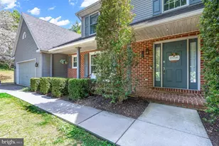 143 Hershey Cir, Stewartstown, PA 17363 - Photo 2