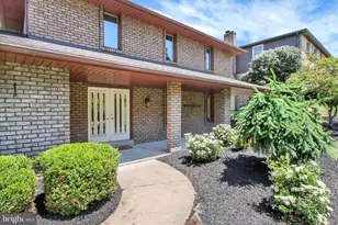 3240 Round Hill Rd, York, PA 17402 - Photo 4