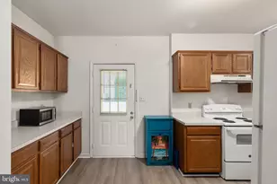 439 Grant Dr, Hanover, PA 17331 - Photo 10