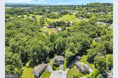 40 Brook Circle, Etters, PA 17319 - Photo 2