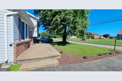 451 Clover Lane, Hanover, PA 17331 - Photo 6