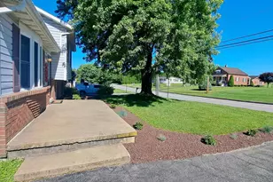 451 Clover Ln, Hanover, PA 17331 - Photo 6