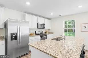 6096 Deborah Dr, Spring Grove, PA 17362 - Photo 12