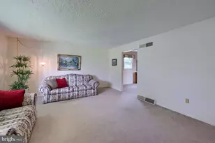 213 S Franklin St, Red Lion, PA 17356 - Photo 8