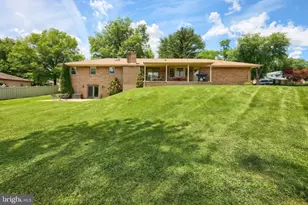 87 Churchill, York, PA 17403 - Photo 14