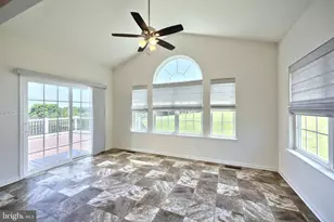 2322 Water Garden Dr, Hanover, PA 17331 - Photo 8