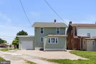 41 Center St, Hanover, PA 17331 - Photo 32