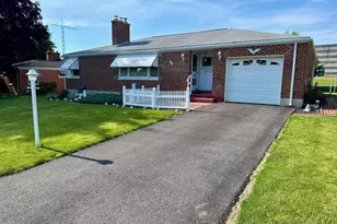 111 Haybrook Dr, York, PA 17406 - Photo 1