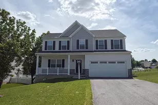 160 Payne Dr, Mount Wolf, PA 17347 - Photo 1