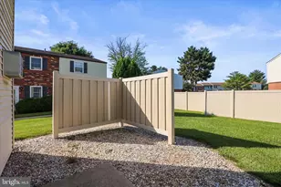 1747 Baron Dr, York, PA 17408 - Photo 20
