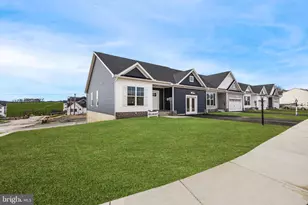 212 Rdg View Ln, Hanover, PA 17331 - Photo 2