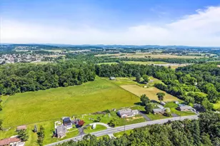1974 Meadow Ln, Spring Grove, PA 17362 - Photo 4