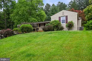 324 Kreutz Creek Rd, York, PA 17406 - Photo 1