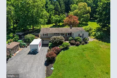 324 Kreutz Creek Road, York, PA 17406 - Photo 2