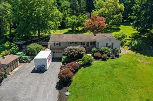 324 Kreutz Creek Rd, York, PA 17406 - Photo 2