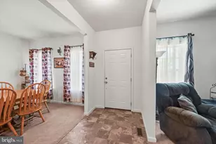 100 Hollyhock Dr, Manchester, PA 17345 - Photo 10