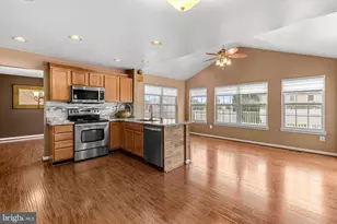 155 Hunter Creek Dr, York, PA 17406 - Photo 14