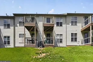 436 Buttonwood Ln, York, PA 17406 - Photo 2