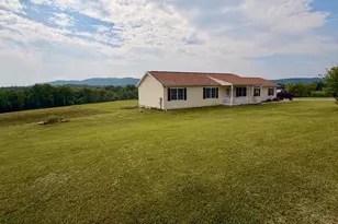 726 S Baltimore St, Dillsburg, PA 17019 - Photo 2
