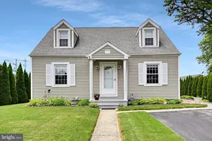 2308 S Pine St, York, PA 17402 - Photo 1