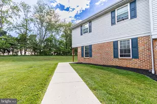 1701 Long Dr, York, PA 17406 - Photo 2