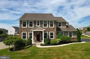 304 Braddock Dr, Etters, PA 17319 - Photo 1