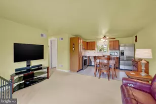 2437 Heather Rd, York, PA 17408 - Photo 6
