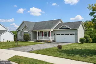 920 Friar Run, Hanover, PA 17331 - Photo 2