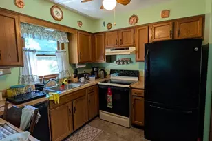 389 Oakwood Dr, Seven Valleys, PA 17360 - Photo 10