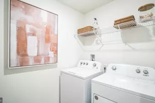 100 Christina Dr, York, PA 17404 - Photo 24