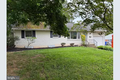 34 Woodland Drive, York, PA 17407 - Photo 1