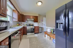 100 N Lynbrook Dr N, York, PA 17402 - Photo 10