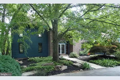 4065 Deerhill Dr, Hellam, PA 17406 - Photo 1